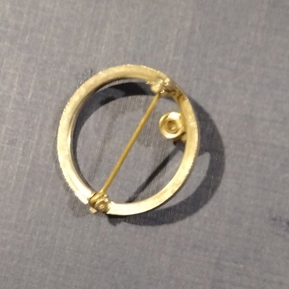 Vintage Fashion Costume Jewelry Brooch Lot (#36) - Picture 8 of 8